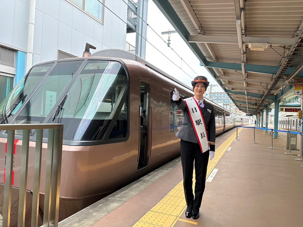 Seishun Buta Yarou Convierte A Mai En Jefa De Estación De Tren